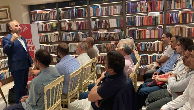 Taksim’de yazar Mehmet Doğan’ın ’Kültür mücadelesi’ konuşuldu