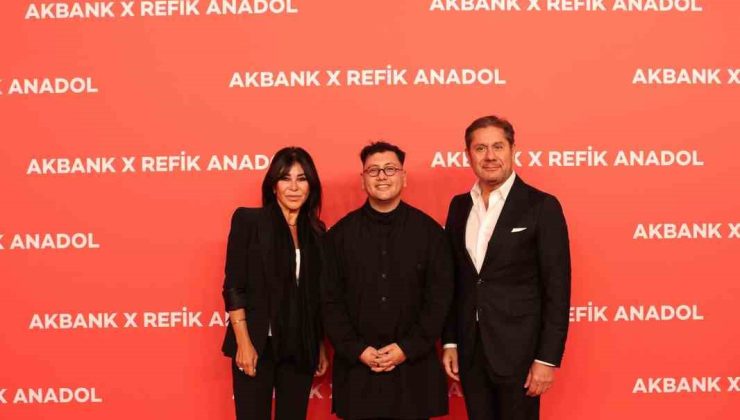 Akbank’ın tarihi ve gelecek vizyonu, Refik Anadol’un eserinde buluştu