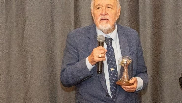 Ünlü tarihçi Profesör İlber Ortaylı: “Hepiniz zeytinlik alın ve zeytin yetiştirin”