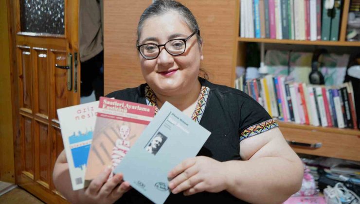 Kendisini hayata bağlayan kitaplarını Osmangazi Belediyesi’ne bağışladı