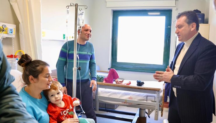 Silivri Belediye Başkanı Bora Balcıoğlu’dan hastaneye yenil yıl ziyareti