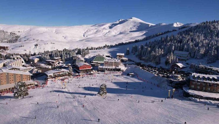 Turistler yeni yılı kutlamak için Uludağ’a akın ettiler