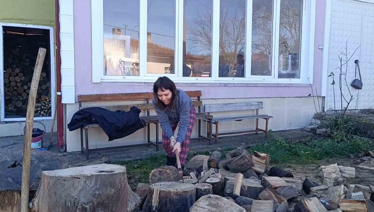 Gençlik Merkezi gönüllüleri gönülleri fethetmeye devam ediyor