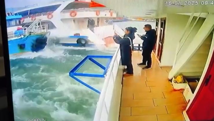 Haliç’te yolcu vapuru balıkçı teknesine çarptı: O anlar kamerada