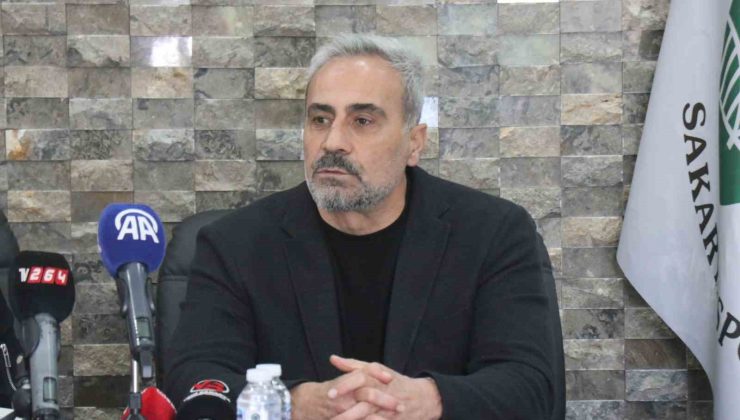 Sakaryaspor’da Mustafa Dalcı için imza töreni düzenlendi