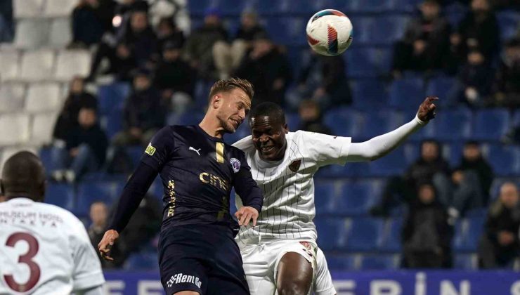 Trendyol Süper Lig: Kasımpaşa: 2 – Atakaş Hatayspor: 3 (İlk yarı)