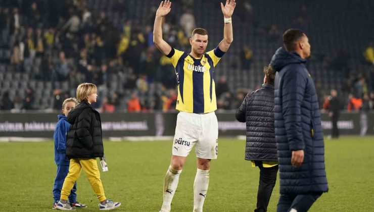 Edin Dzeko, 12. golüne ulaştı