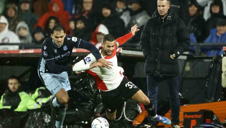 Feyenoord’un yeni teknik direktörü Robin van Persie oldu