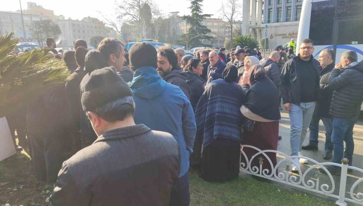 Minibüsleri 8+1 taksiye çevrilen esnaftan, İmamoğlu’na tepki