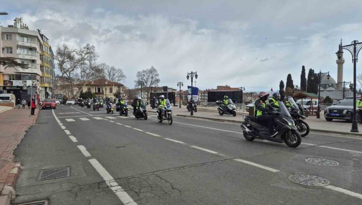 Motosikletlilerden ’katil bariyer’ eylemi