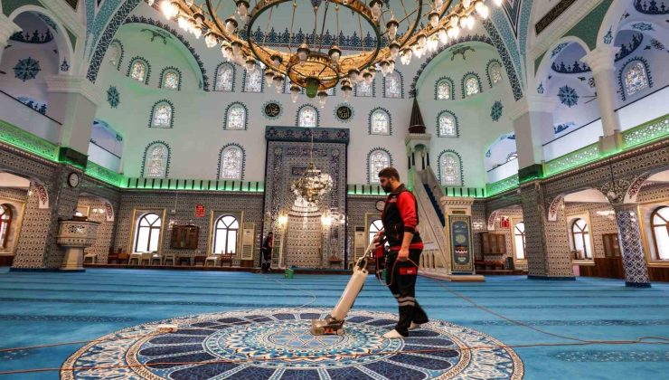 Bayram öncesi Ümraniye’de temizlik seferberliği