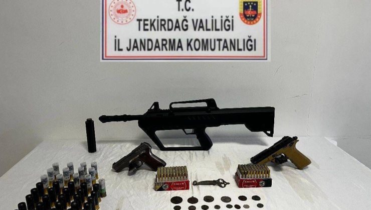 Tekirdağ’da jandarmadan silah ve uyuşturucu operasyonları