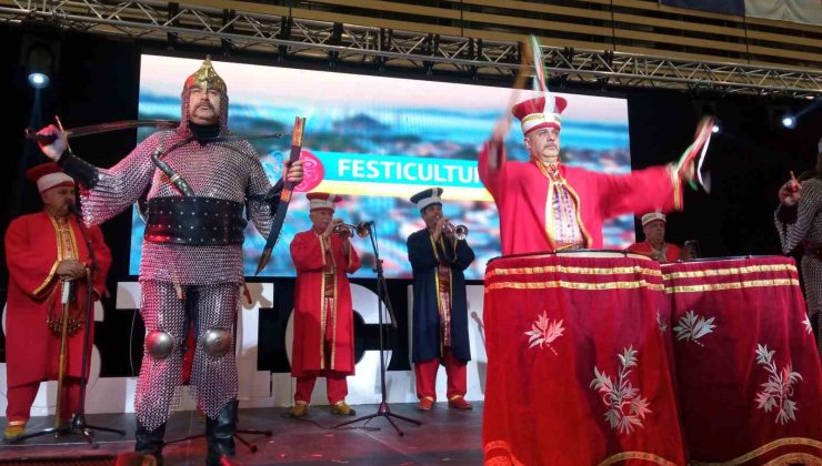 Bursa Mehter Takımı Fransa’yı fethetti