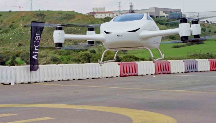 Türkiye’nin uçan otomobili havalandı: İnsanlı uçuşlar başladı