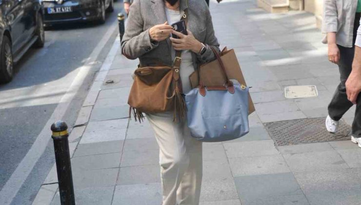 Ünlü sanatçı Nilüfer Nişantaşı’nda görüldü