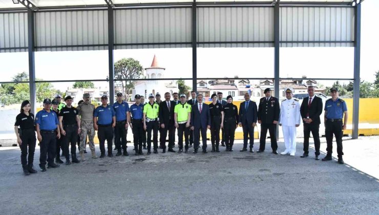 Tekirdağ Vali Vekili Güler görev başındaki polislerle bayramlaştı