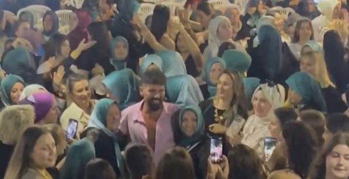 Mehmet Çevik’ten şalvar gecesi