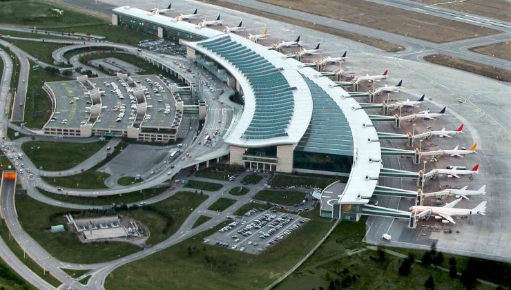 TAV Havalimanlarından altı ayda 824 milyon avro ciro