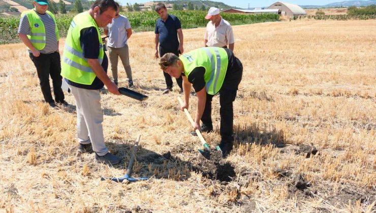 Bursa’nın ’Özel Tarım Ekibi’ toprak analizi için yol çıktı