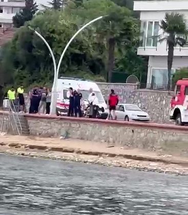 Denizde erkek cesedi bulundu