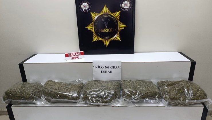 Edremit’te 5 kilogram esrar ele geçirildi
