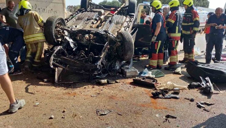 Takla atan otomobilde sıkışan 2 kişiyi itfaiye kurtardı