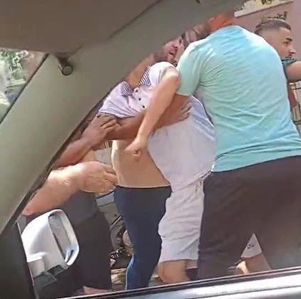 Trafikte dehşet saçtılar: Yol verme tartışması saldırıya dönüştü