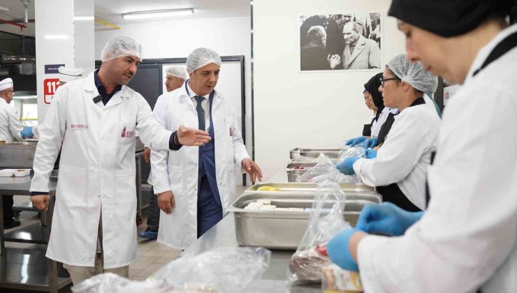 Beyoğlu’nda ’Beslenme Saati’ uygulaması: 3 bin çocuk yararlanacak