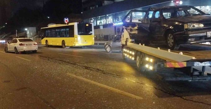 İstanbul’da D-100’de zincirleme kaza: 1 yaralı