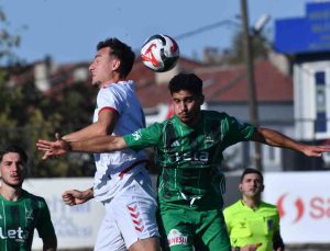 Kafkasspor evinde Yalova FK 77’ye 3-1 mağlup oldu
