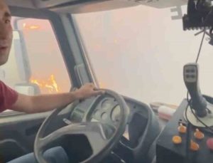 Orman yangınında mahsur kalan orman işçileri o anları görüntüledi