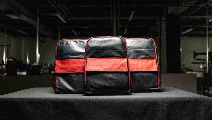 Türk Hava Yolları uçak koltuklarını okul çantalarına dönüştürdü