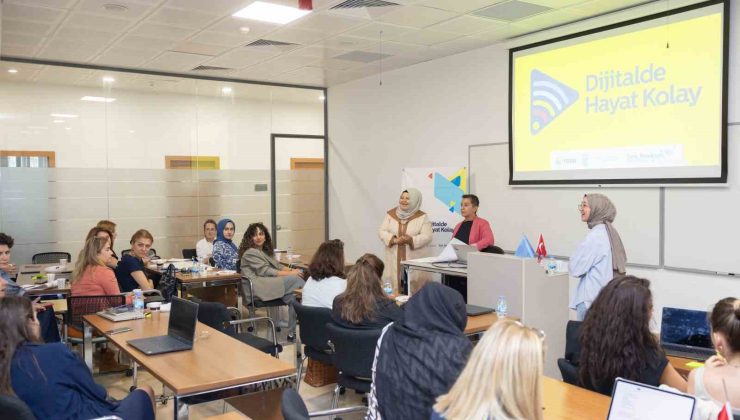 Türk Telekom, girişimci kadınları kendi işlerini kurmaları ve büyütmeleri için desteklemeyi sürdürüyor