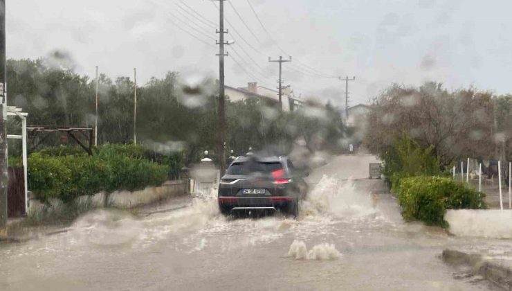 Ayvalık yağışa teslim
