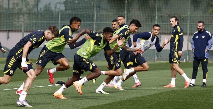 Fenerbahçe, Samsunspor maçının hazırlıklarını tamamladı