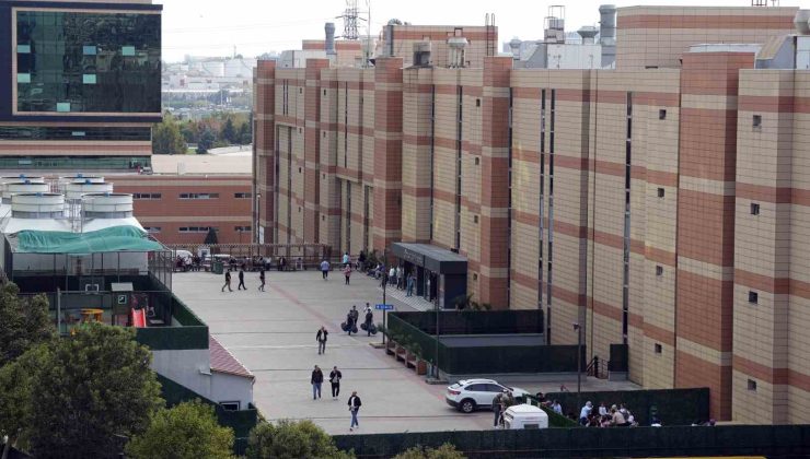 İstanbul Valiliği’nden ‘deprem’ açıklaması: “Herhangi bir hasar bilgisi alınmamıştır, ekiplerimiz incelemelere başlamıştır”