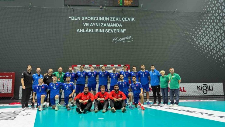 Nilüfer Belediyespor yoluna kayıpsız devam ediyor