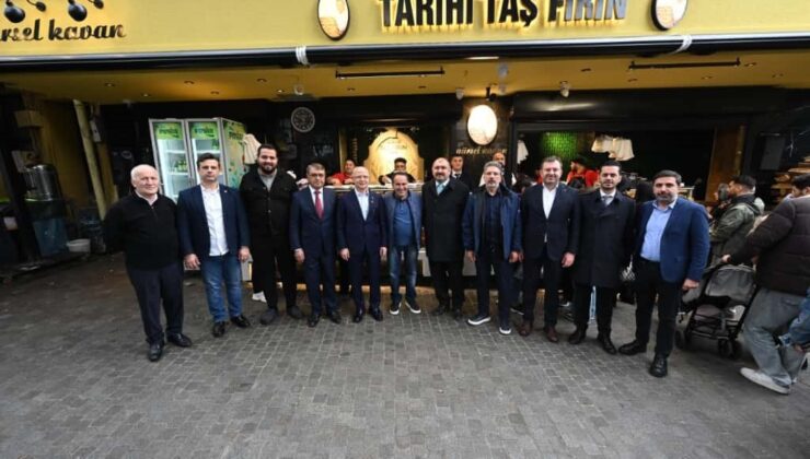 AK Parti Bursa İl Başkanı Davut Gürkan çarşı esnafıyla bir araya geldi