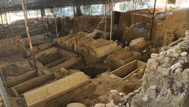 Antandros kazıları tüm hızıyla sürüyor