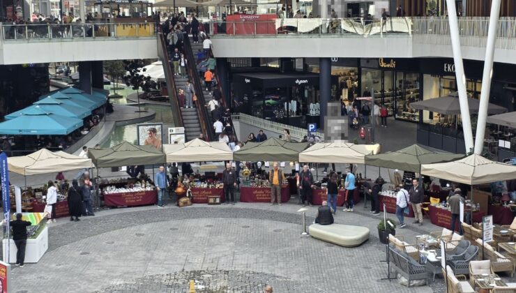 Antikacılardan tepki: “Festivalin iptaliyle dolandırıcı durumuna düşürüldük”