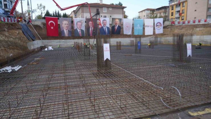 Bakan Bak: “Türkiye şu anda spor tesisi devrimi yaşıyor”