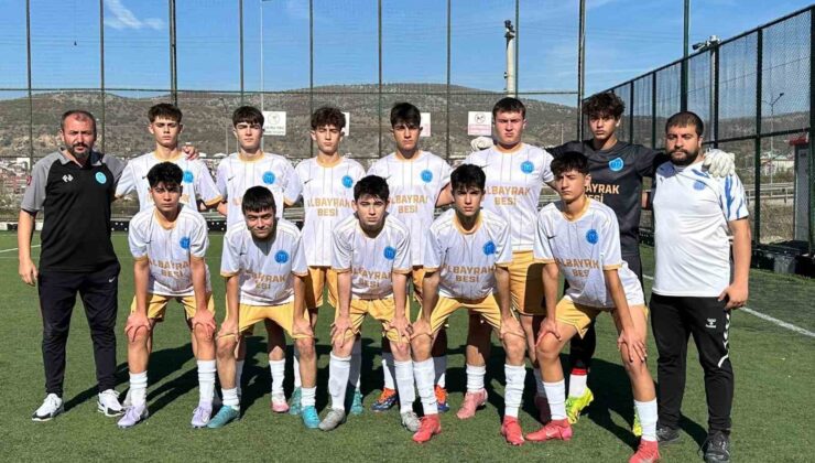 Bilecik U16 Gençler Ligi’nde 3 maçta fileler 20 kez havalandı