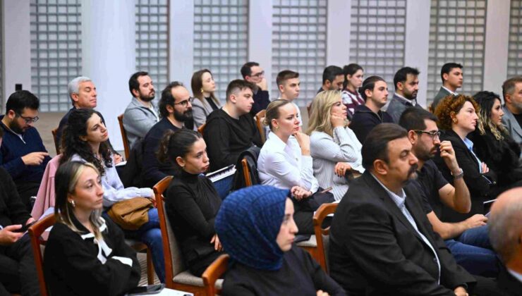 Bilişim sektörü BTSO Akademi’de geleceğin kodlarını yazdı