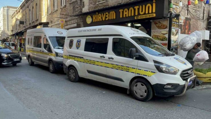 Böcek ailesinin kaldığı Fatih’teki otelde 2 turist hastaneye kaldırıldı