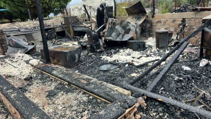 Bozcaada’da çıkan yangında otel kullanılamaz hale geldi