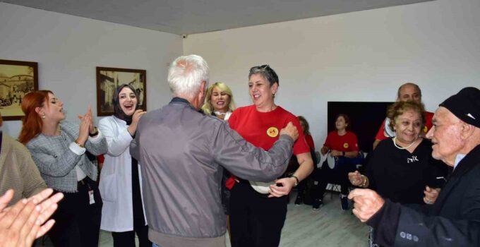 Bursa’da huzurevi sakinlerine moral konseri