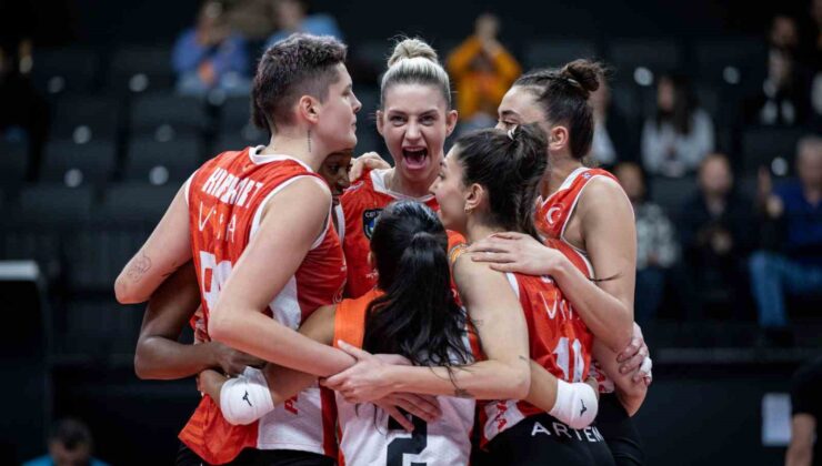 Eczacıbaşı Dynavit, Şampiyonlar Ligi’ne galibiyetle başladı