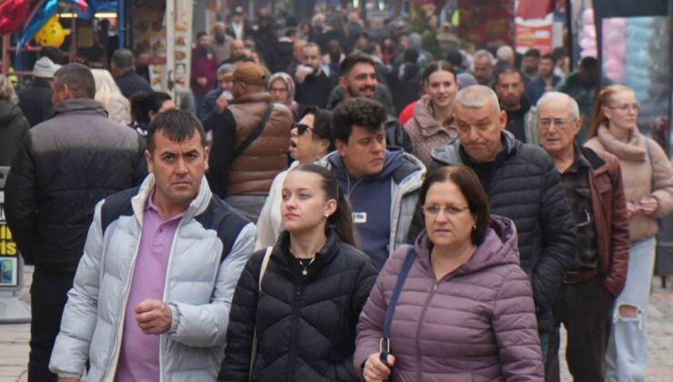 Edirne’de turist hareketliliği esnafın yüzünü güldürdü