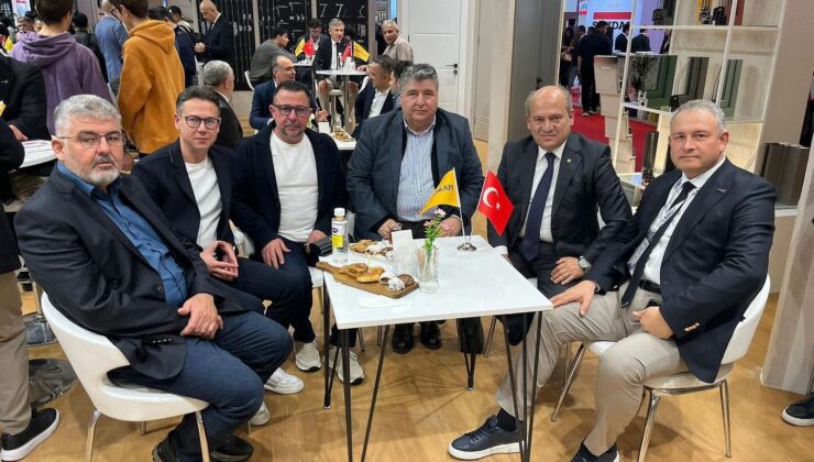 Edremit Ticaret Odası İstanbul’daki Avrasya Pencere, Kapı ve Cam Fuarlarına katıldı