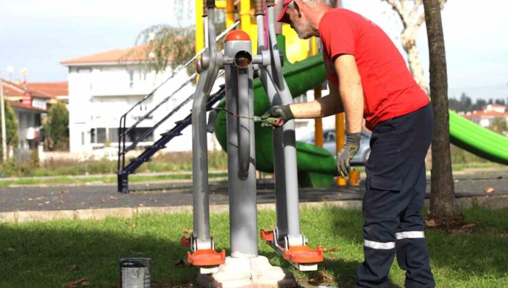 Erenler Belediyesi park ve bahçelerde çalışmalarını sürdürüyor